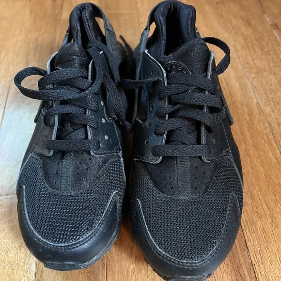 NIB Nike Air Huarache Run GS Triple‎ Black Sneakers 654275-016 Youth Sizes