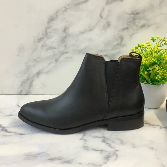 NIB Nisolo Women's Everyday Chelsea Commuter Black Boots Size 8.5