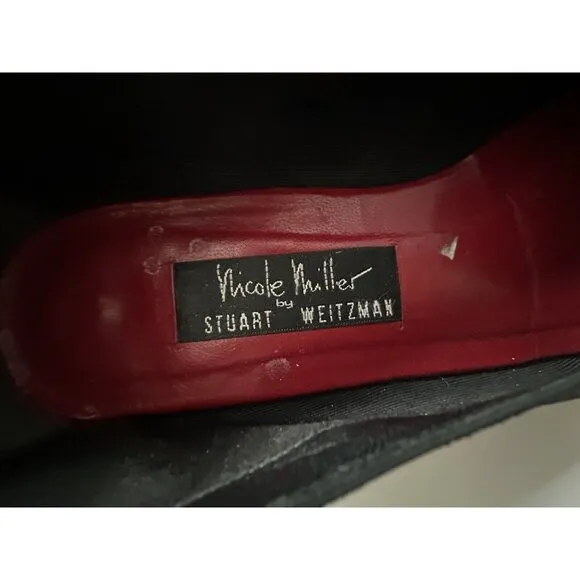 NICOLE MILLER - STUART WEITZMAN BLACK FLAT SHOES EMBROIDERED KISS RED LIPS SZ 8