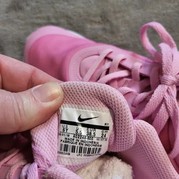 Nike 6Y/Women's 8 Flex Experience Pink Sneakers Running Shoes
