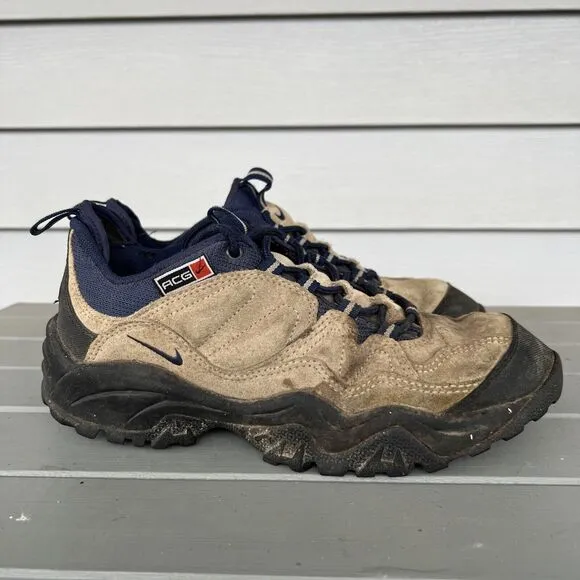 Nike ACG Men’s Size 10 Vintage Tan Suede Leather Hiking Shoes Sneaker 665016-242