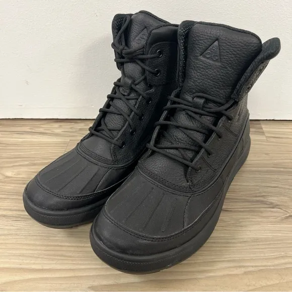 Nike ACG Woodside II 2 Triple Black Boots Mens 8.5 525393-090 NWOB