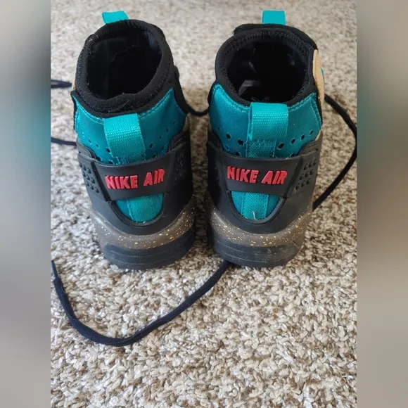 Nike Air ACG Mowabb Shoes, Size 5