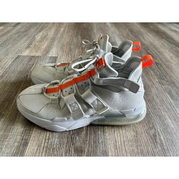 Nike Air Edge 270 Pure Platinum White Orange Tennis Shoes Sneakers Men’s Size 13
