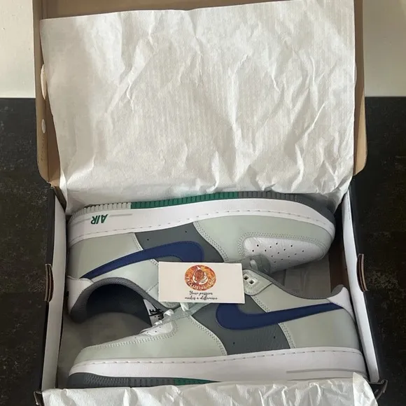 Nike Air Force 1 '07 LV8 'Split - Light Silver Deep Royal'  Size 11M