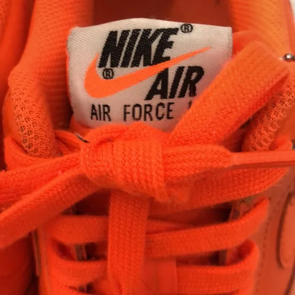 NIKE AIR FORCE 1 LEATHER TOTAL ORANGE RUNNING SNEAKERS MENS SIZE 9