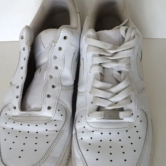 Nike Air Force 1 Low White Sneakers Women Size 11 Casual Shoes DD8959 100