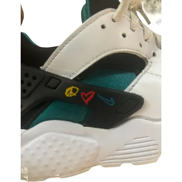 Nike Air Huarache Low Peace, Love, Swoosh Size 5.5