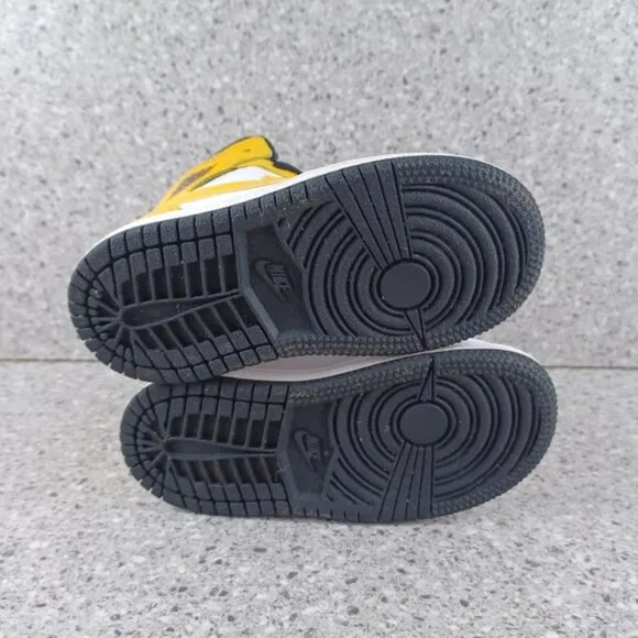Nike Air Jordan 1 Mid Sneakers Kids Shoes 7C