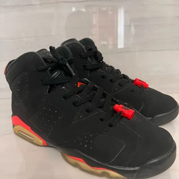 Nike Air Jordan 6 GS Infrared 2018 Black 6.5Y