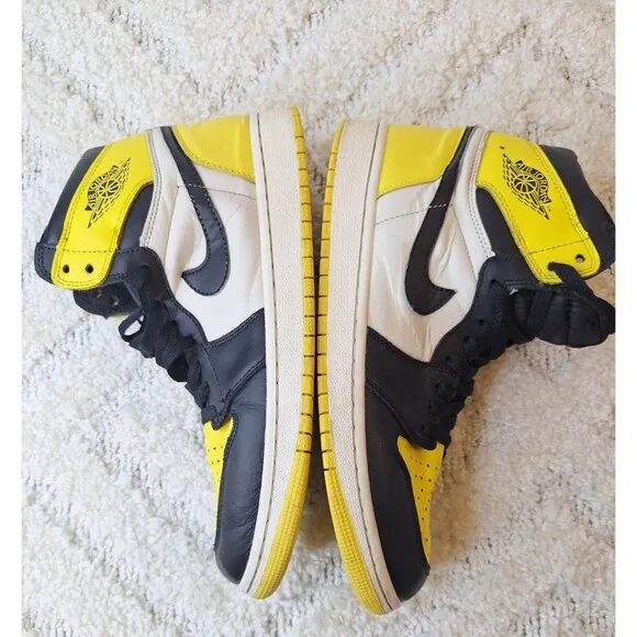 NIKE AIR JORDAN Mid Taxi Black Yellow Men's 9.5 AR1020-700 2019 Streetwear Y2K