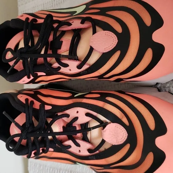 Nike Air Max 200 Exosense Atomic Pink Sunrise, Men's size 11.5