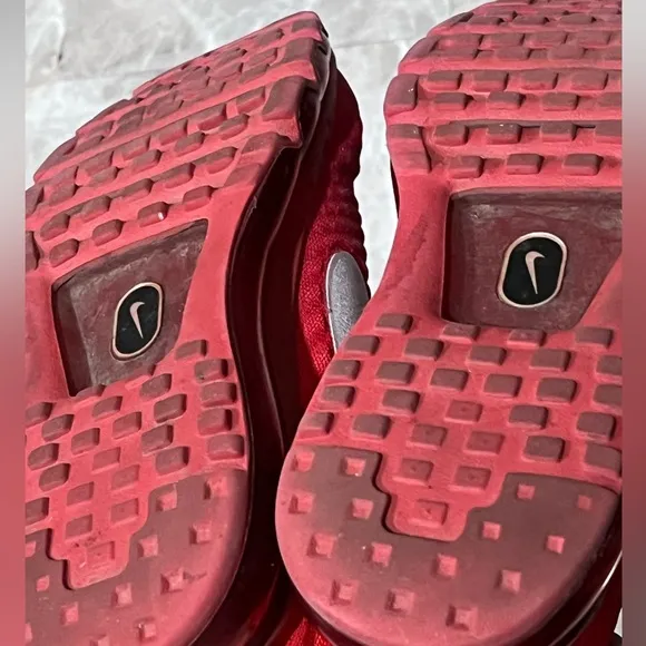 Nike Air Max 2017 Red/Gray/Black Running Shoe 851622-600 Sneakers Youth Size 5.5