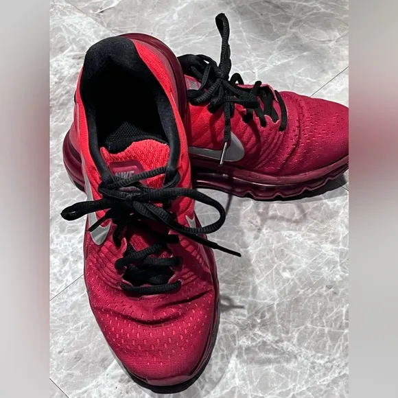 Nike Air Max 2017 Red/Gray/Black Running Shoe 851622-600 Sneakers Youth Size 5.5