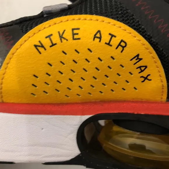 NIKE AIR MAX 2021 CONMIC DUST BIG BUBBLE GS RUNNING SNEAKERS BOYS- GIRLS SIZE 6Y
