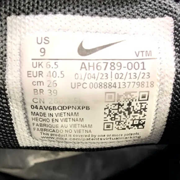 Nike Air Max 270 Women’s Running Walking Sneakers Shoe Size- 9