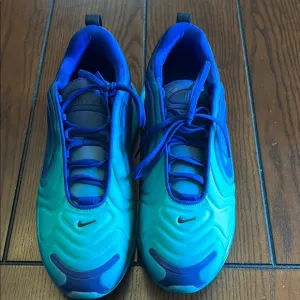 Nike Air Max 720 Blue and Teal Sneakers