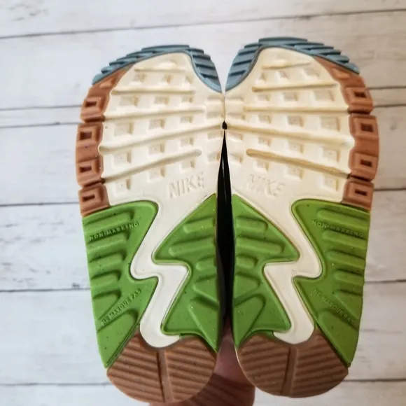 Nike Air Max 90 SE Sun Club Worn Blue Treeline Running Sneakers Toddlers