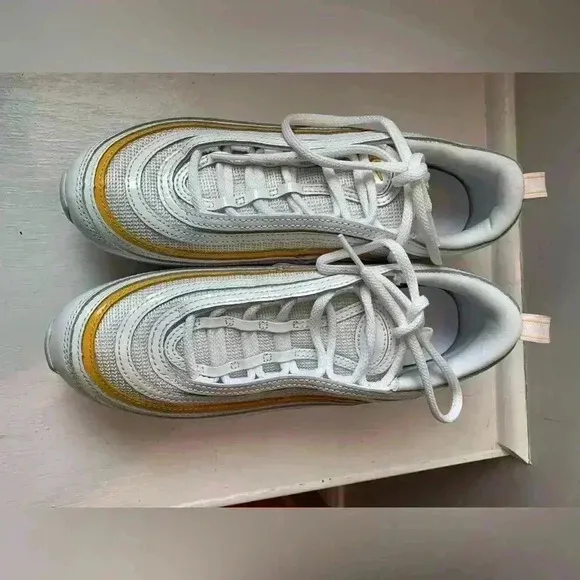 Nike Air Max 97. White University Gold. Sz8.5.
