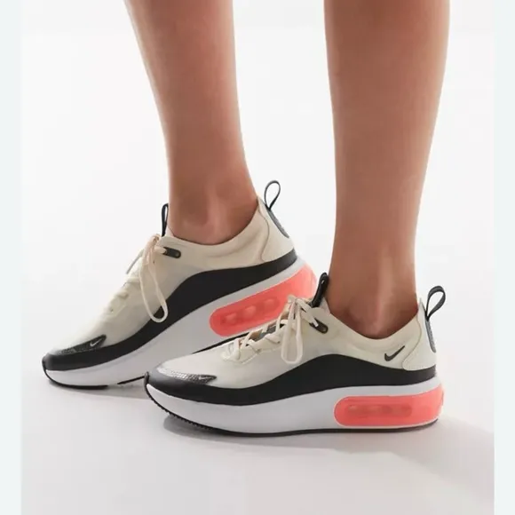 Nike Air Max Dia SE Pale Ivory Black Sneakers Size 8.5