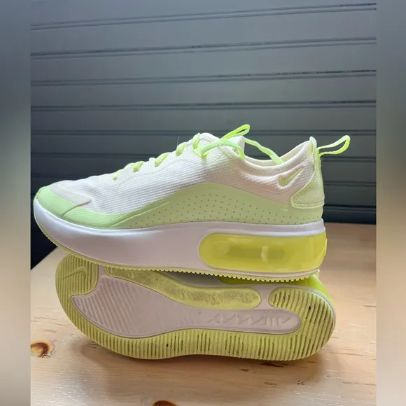 Nike Air Max Dia Sneakers Shoes  AQ4312-004 Trainers Womens Size 8.5