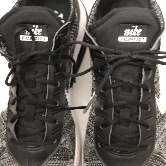 NIKE AIR MAX FLYNIT RACER LIGHT WEIGHT RUNNING SNEAKERS MENS SIZE 11.5