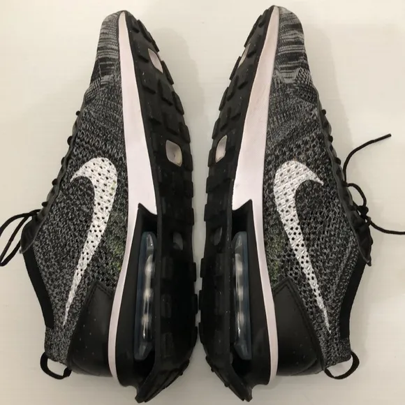NIKE AIR MAX FLYNIT RACER LIGHT WEIGHT RUNNING SNEAKERS MENS SIZE 11.5
