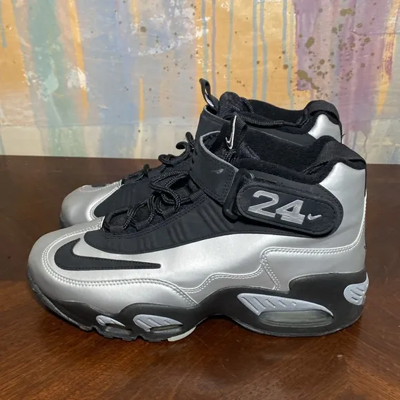 Nike Air Max Griffey 1 Metallic Silver 354912-003 Mens size 8 EUC