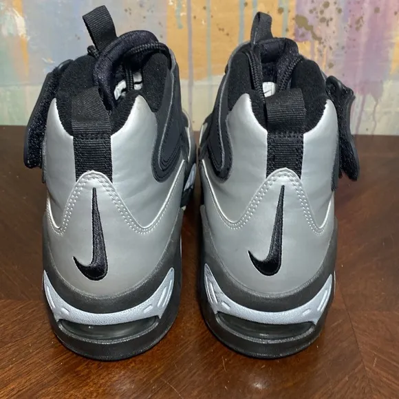 Nike Air Max Griffey 1 Metallic Silver 354912-003 Mens size 8 EUC