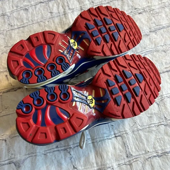 NIKE AIR MAX PLUS (2019) WHITE/BLUE/RED YOUTH RUNNING SHOES SIZE 6Y