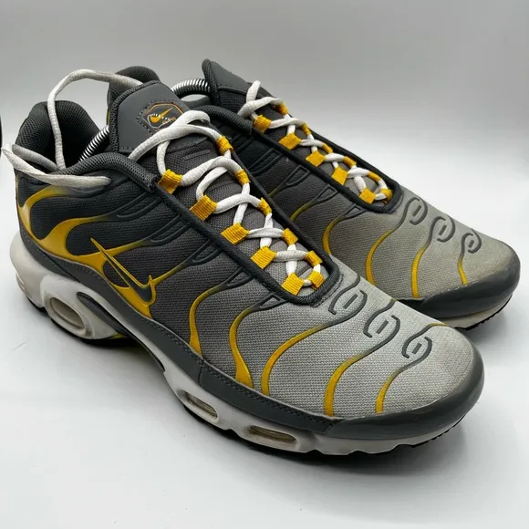NIKE AIR MAX PLUS TN &quot;Sulphur&quot;