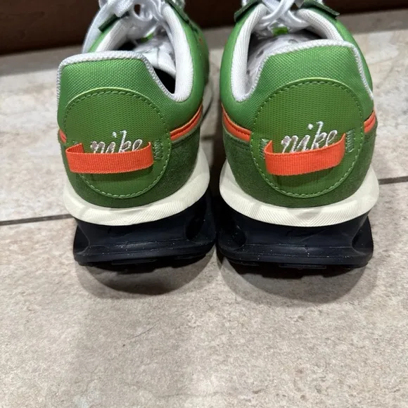 Nike Air Max Pre-Day LX Chlorophyll Sneakers  Mens Size 10
