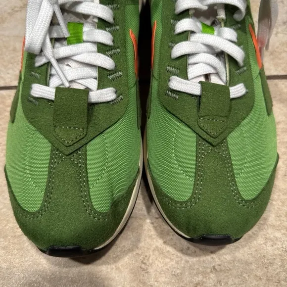Nike Air Max Pre-Day LX Chlorophyll Sneakers  Mens Size 10