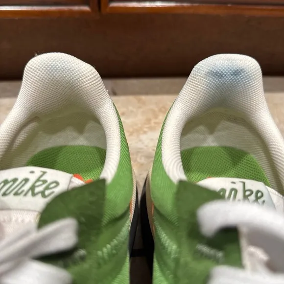 Nike Air Max Pre-Day LX Chlorophyll Sneakers  Mens Size 10