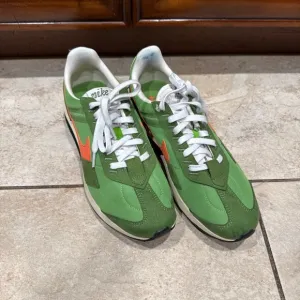 Nike Air Max Pre-Day LX Chlorophyll Sneakers  Mens Size 10