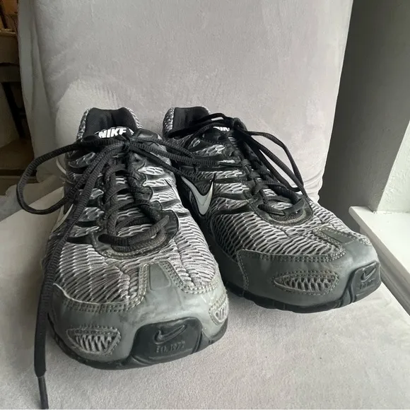 Nike Air Max Torch 4 Cool Gray Black White Running Shoe 343846-012 M