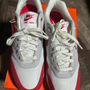 Nike Air Max White and Red Sneakers