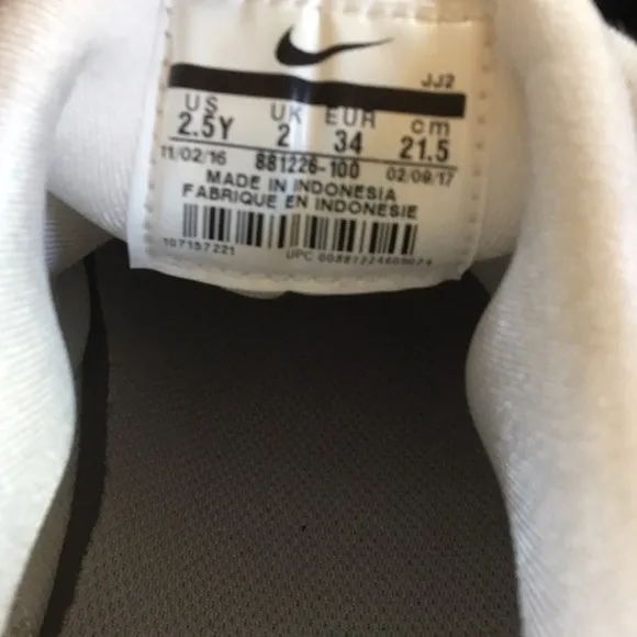Nike Air Max Zero Essentials White Sneakers Shoes