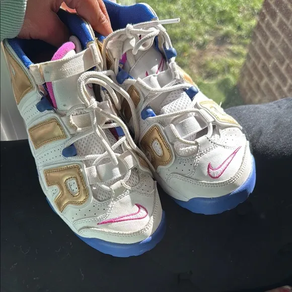 NIKE AIR MORE UPTEMPO DECORATED IN METALLIC GOLD