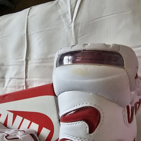 Nike Air More Uptempo White Red Sneakers