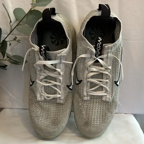 Nike | Air | Vapor Max | men’s | 2021 | FK | running | 9.5 | white | sneakers