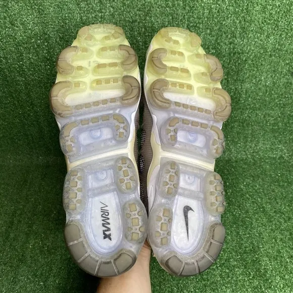 Nike Air Vapormax Plus Grid Print Men's Size 12 Sneakers Shoes 924453-105