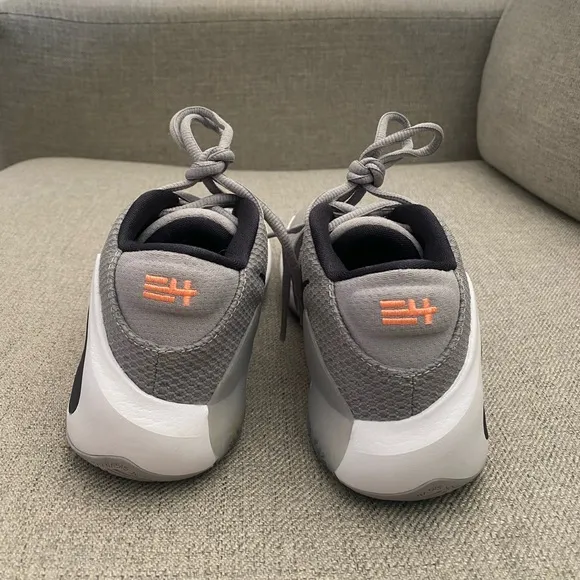 Nike Air Zoom Freak 1 Atmosphere Gray Boys Youth Athletic Sneakers✨