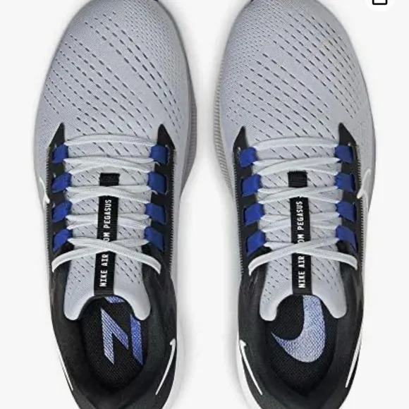 Nike Air Zoom Pegasus 38 White Blue Sneakers. Excellent Condition.