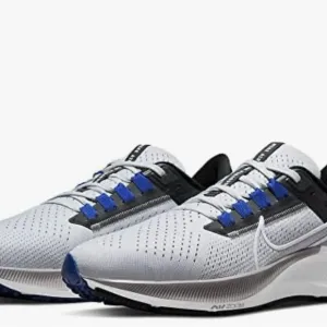 Nike Air Zoom Pegasus 38 White Blue Sneakers. Excellent Condition.