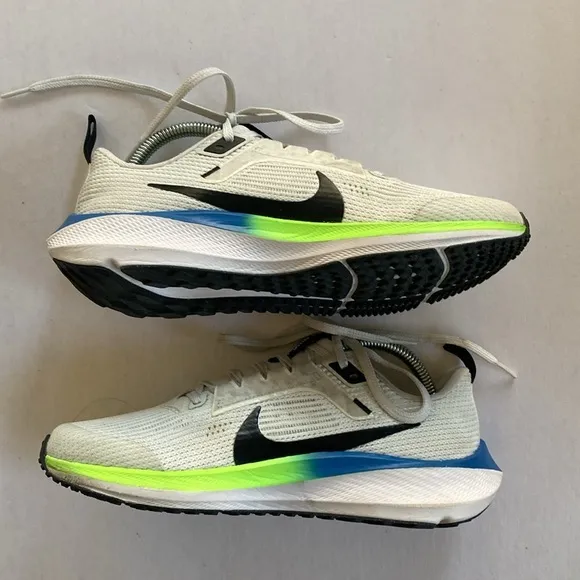 NIKE Air Zoom Pegasus 40 Running Sneakers Big Kids Size 6.5 Y DX2498-006