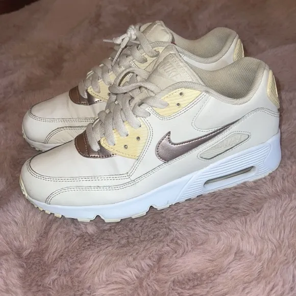 Nike Airmax big kids 6Y off white champagne gold Nike Air Max sneakers shoes​​