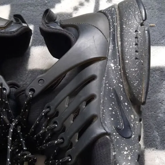 Nike Black Air Presto Running Shoe Size 7