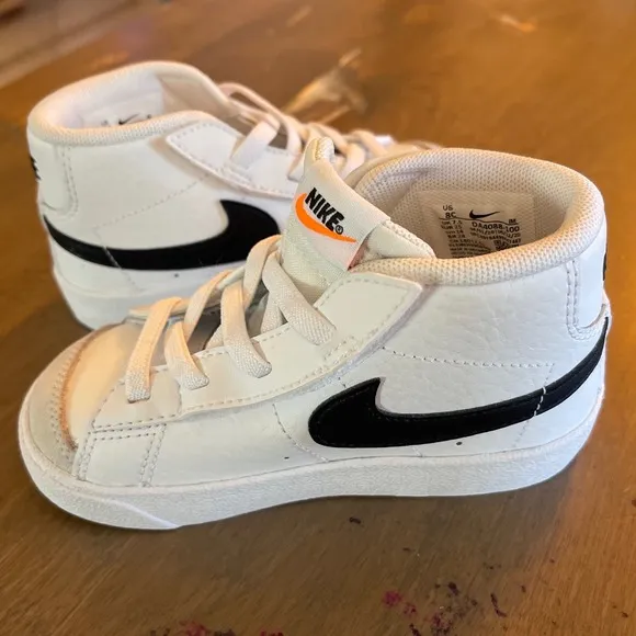 Nike Blazer Mid '77 Toddler Sneakers White Black Orange Swoosh DA4088-100 Sz  8C