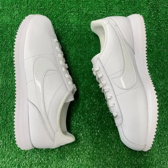 Nike Cortez 23 Low Womens Casual Sneaker Shoes White FB6877-100 VNDS Size 8